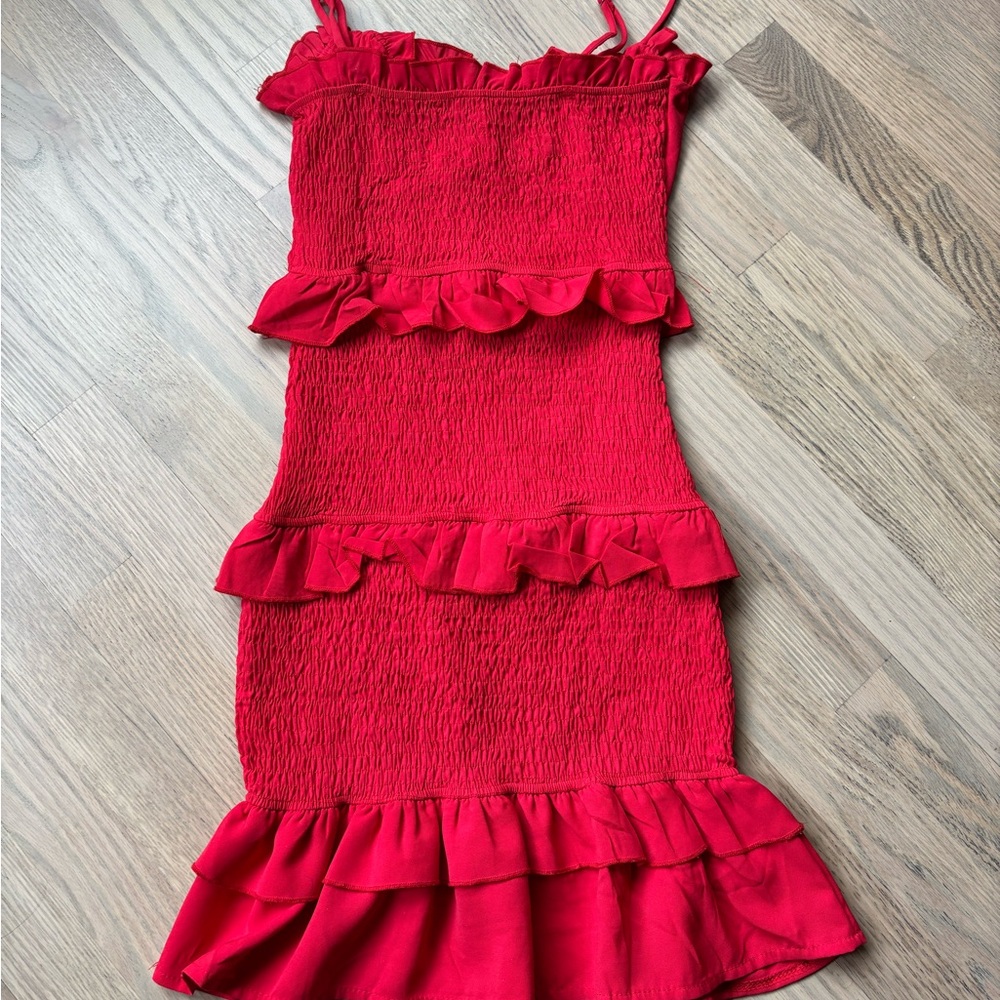 ThatsSoFetch Red Ruched Smocked Ruffle Mini Dress Size Small - Picture 4 of 8